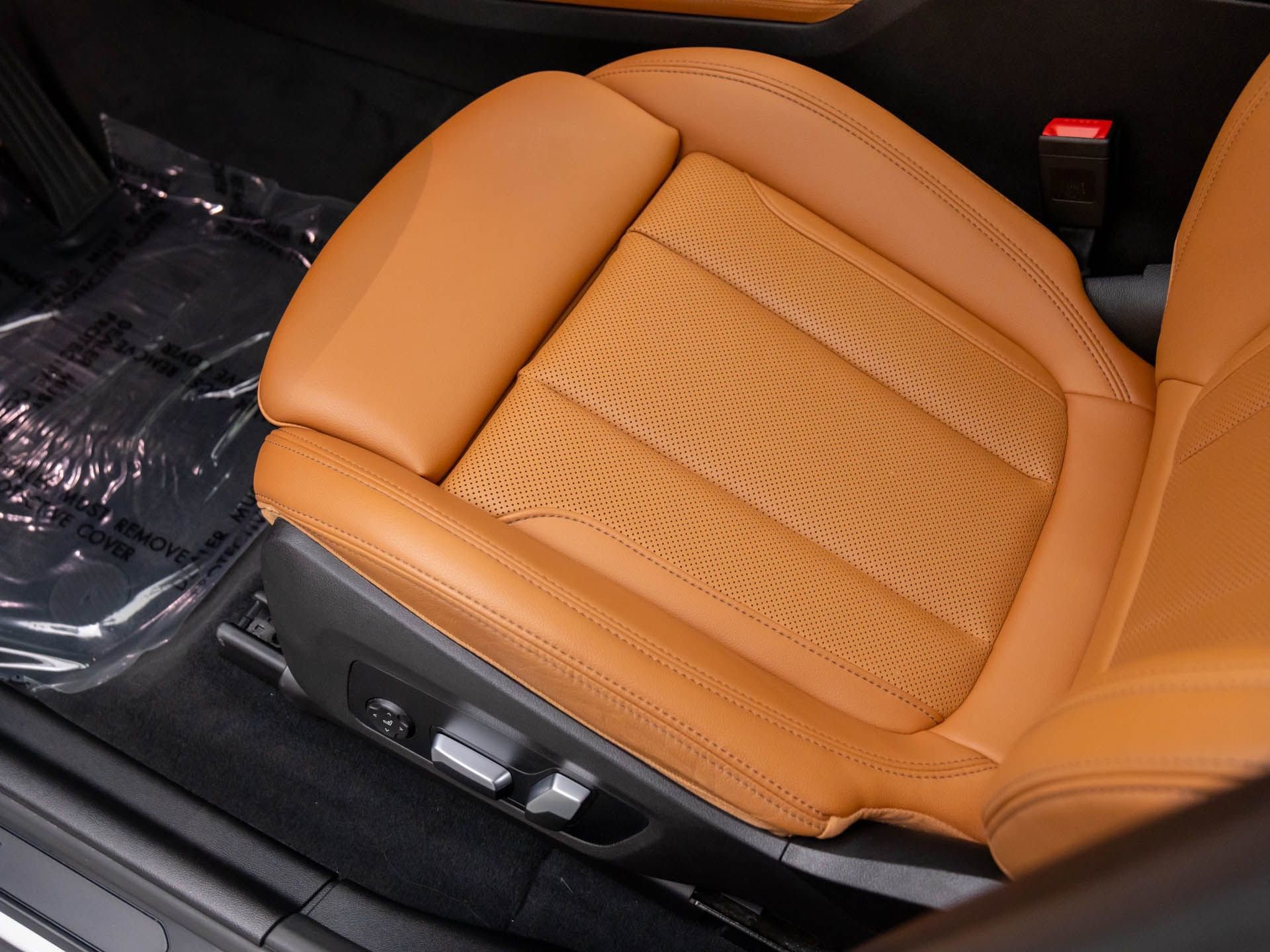 Used 2022 BMW X4 xDrive30i w/ Premium Package image 15