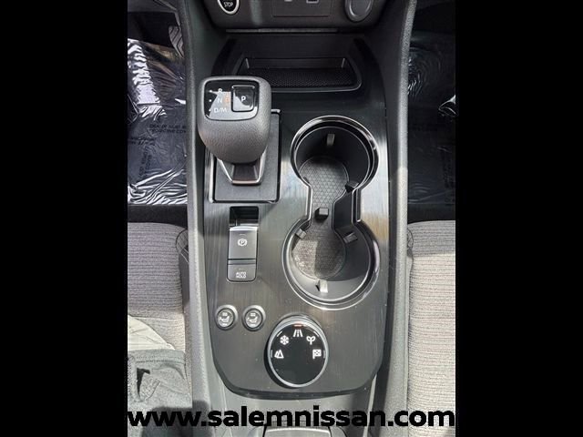 Certified 2023 Nissan Rogue SV image 9