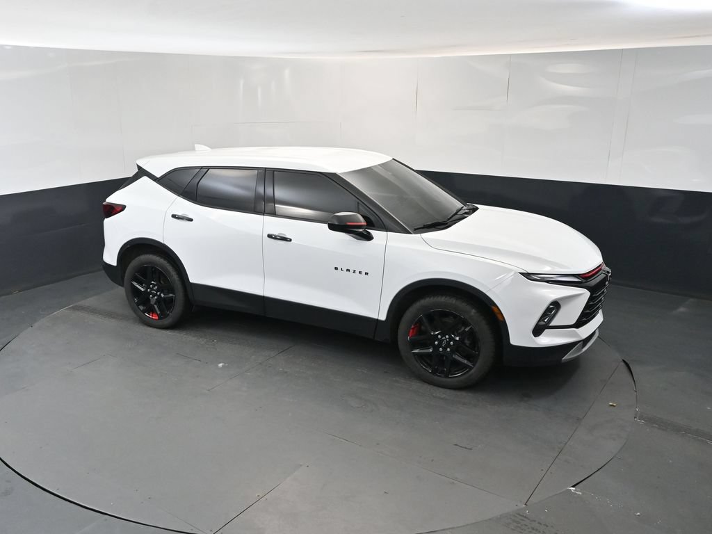 Used 2023 Chevrolet Blazer LT AWD/4WD image 33