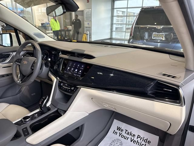 Certified 2024 Cadillac XT6 Premium Luxury w/ LPO, Floor Liner Package AWD/4WD image 21