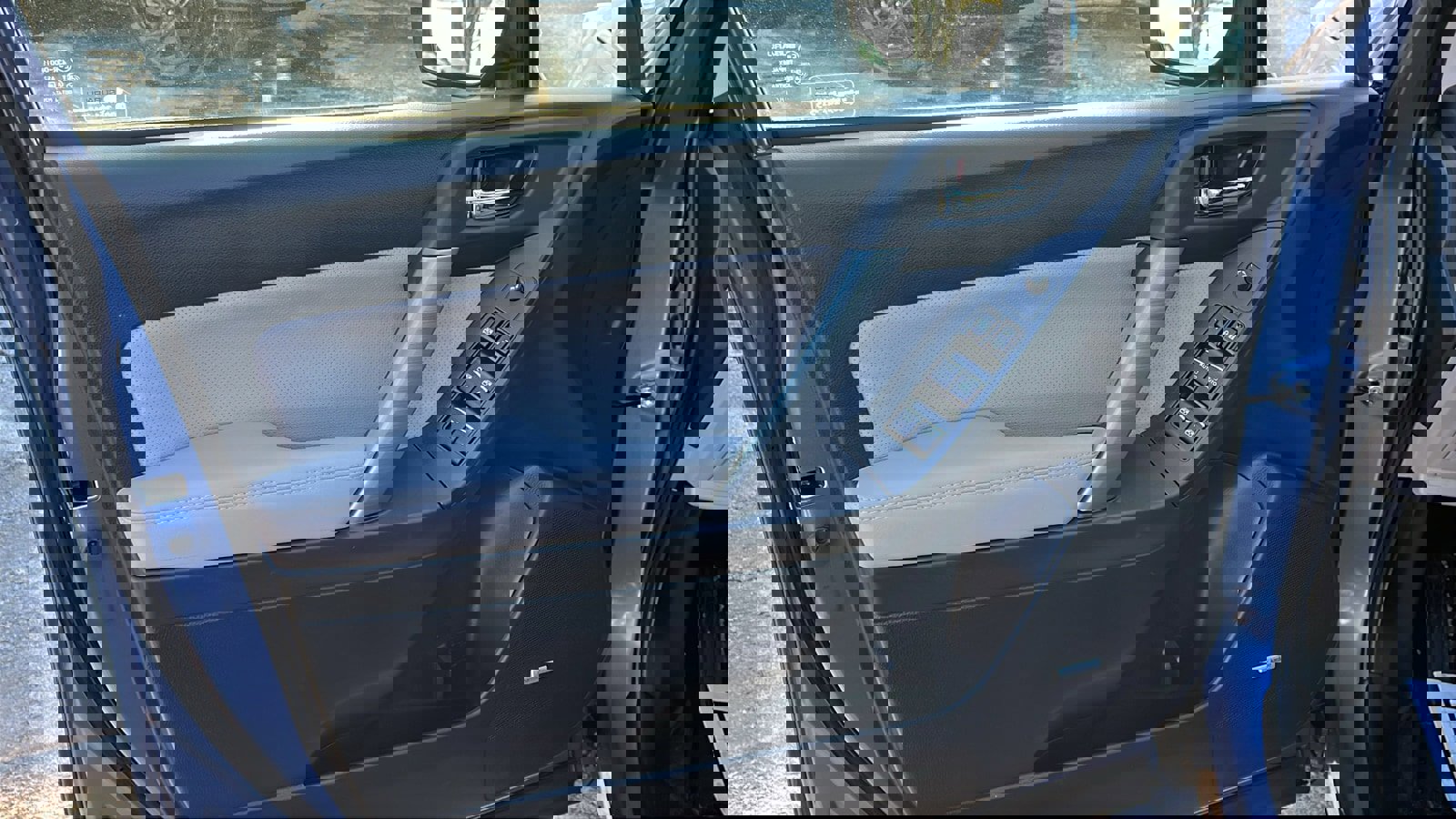 Used 2018 Subaru Forester 2.5i Limited image 11