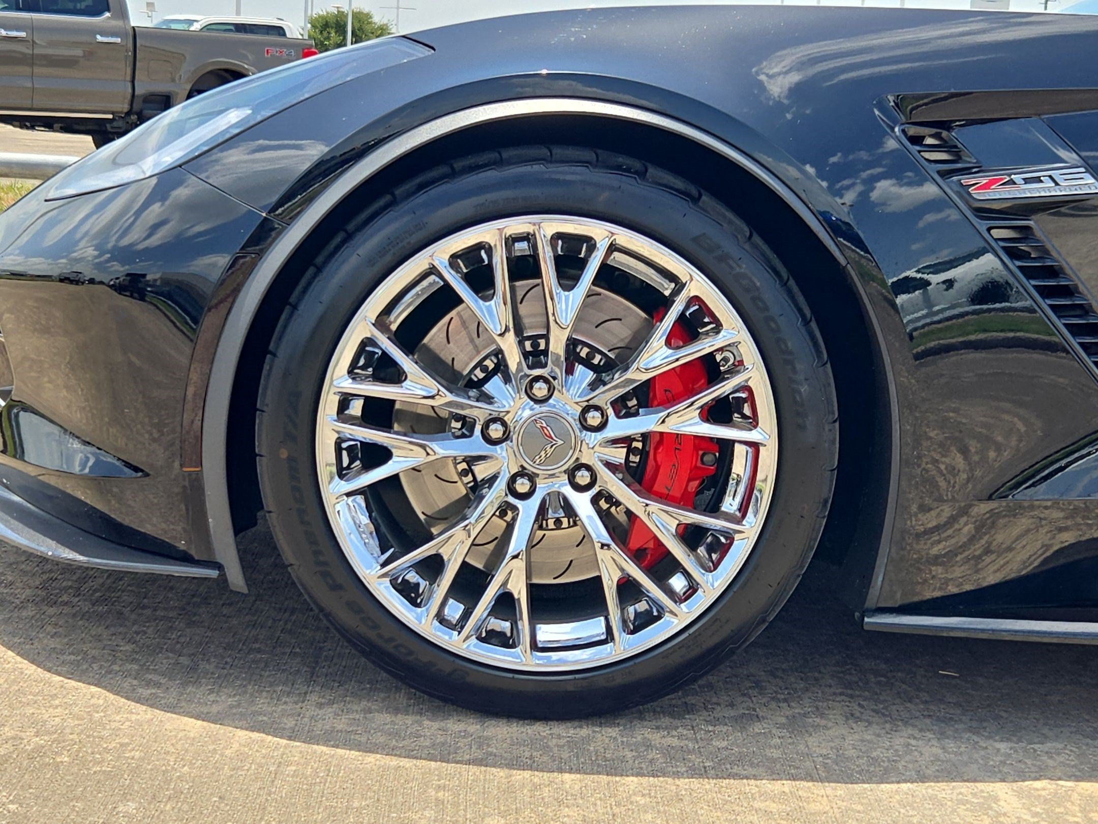 Used 2015 Chevrolet Corvette Z06 w/ 3LZ Preferred Equipment Group RWD image 11