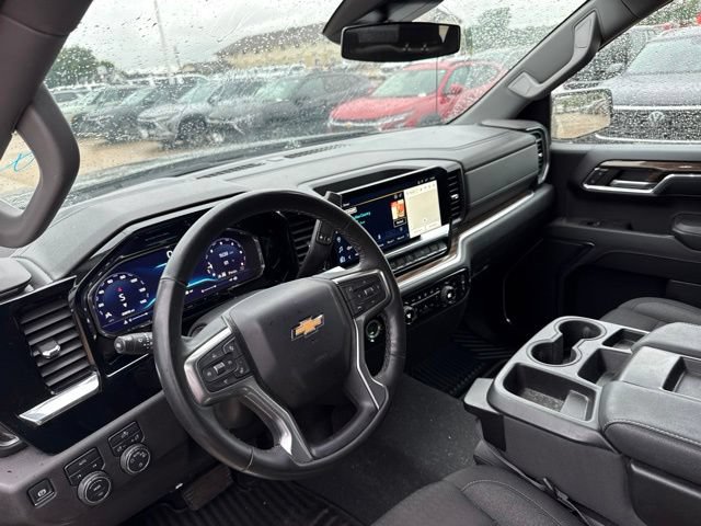 Used 2024 Chevrolet Silverado 1500 LT AWD/4WD image 14