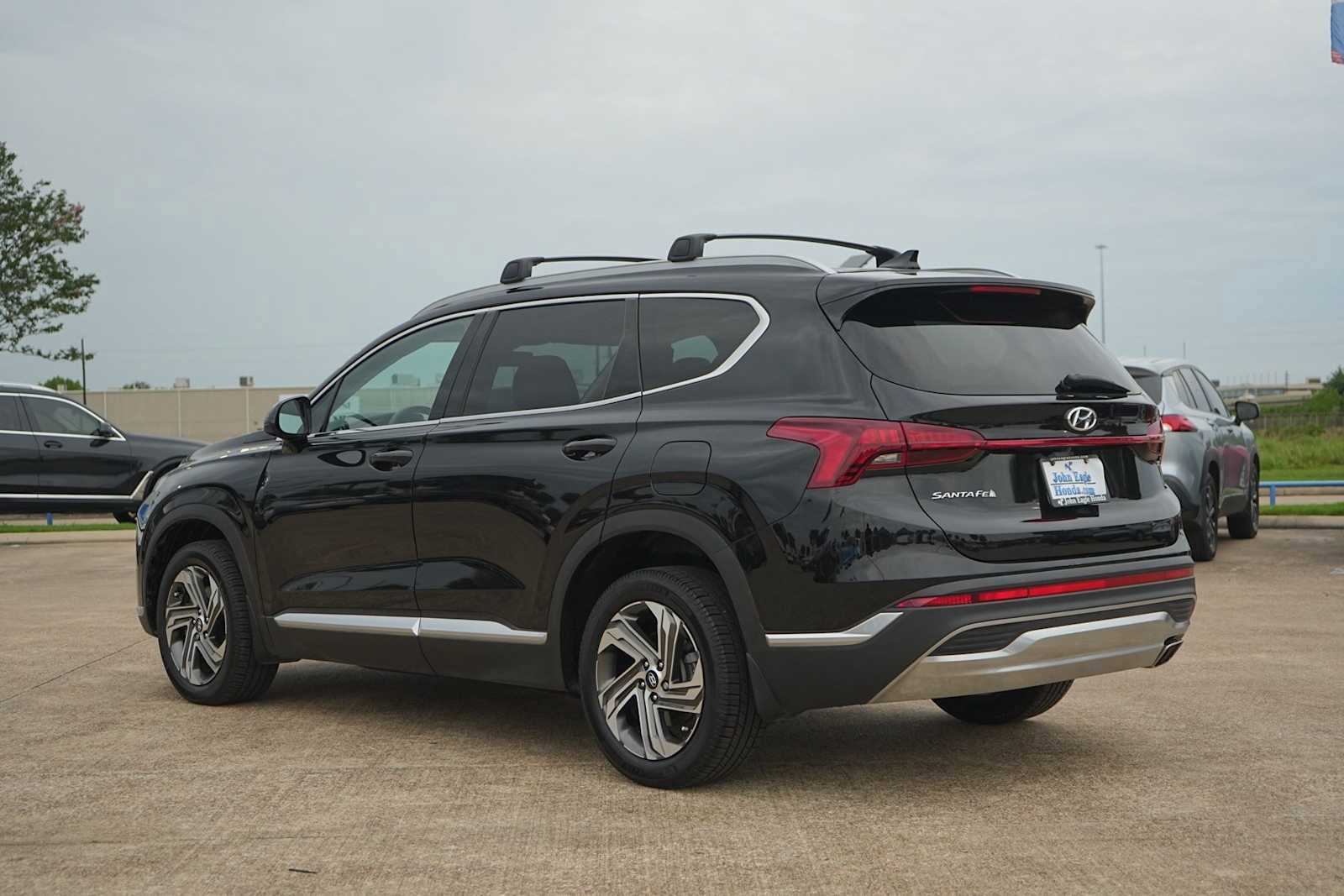 Used 2021 Hyundai Santa Fe SEL FWD image 4