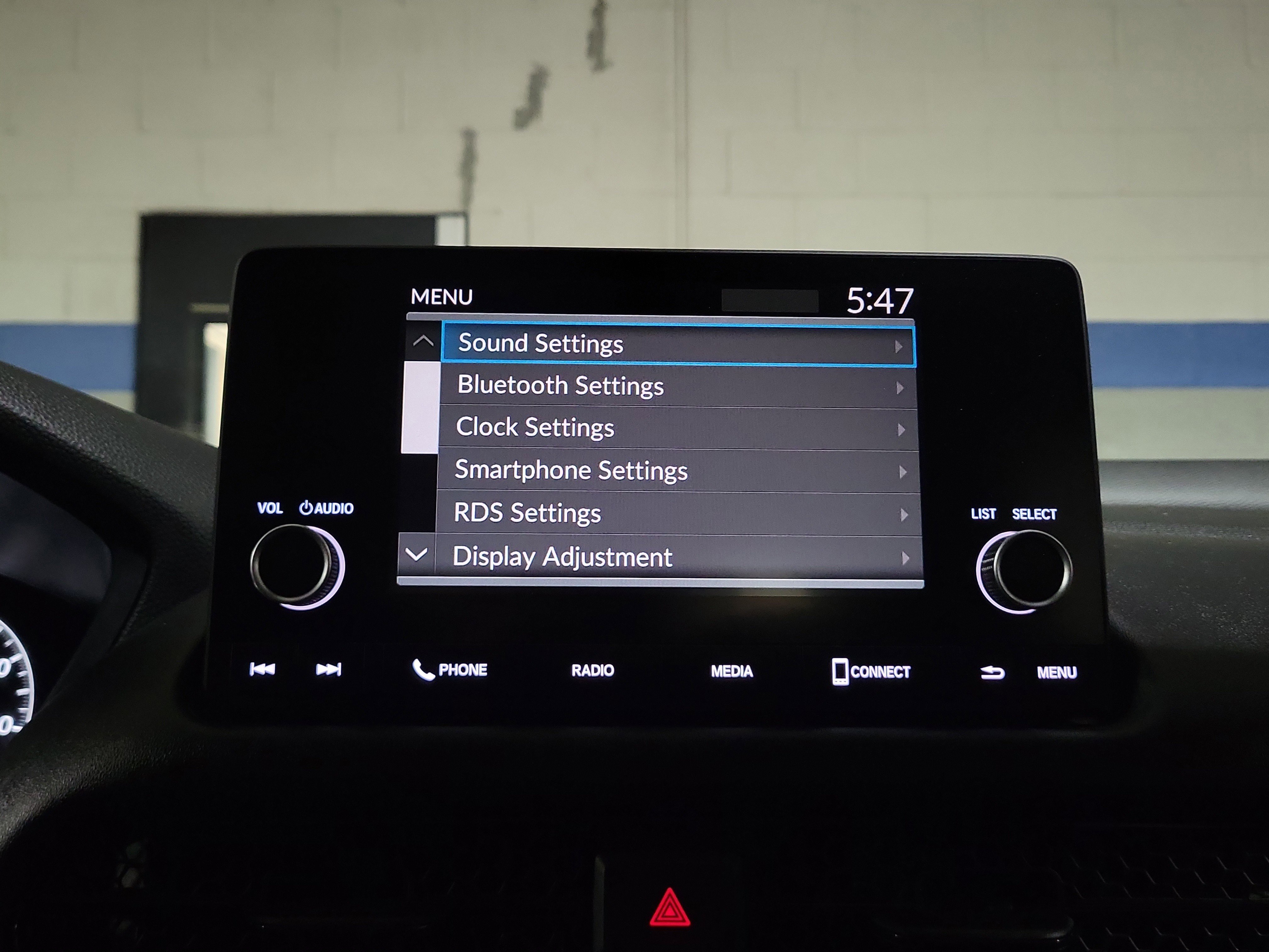 Certified 2023 Honda HR-V LX image 28