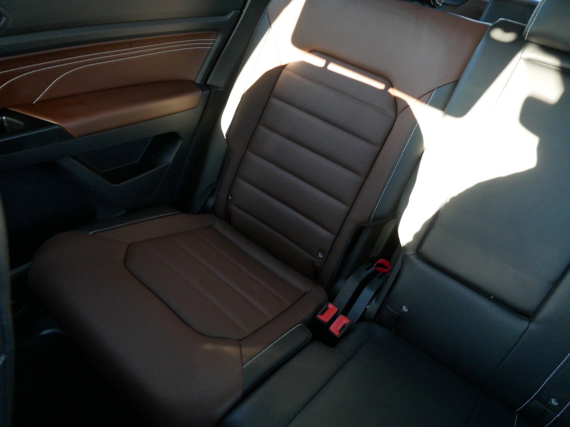 Certified 2021 Volkswagen Atlas SEL Premium image 12