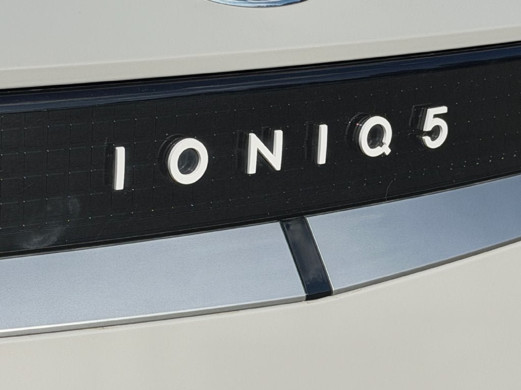 Certified 2023 Hyundai Ioniq 5 SEL w/ Cargo Package AWD/4WD image 36