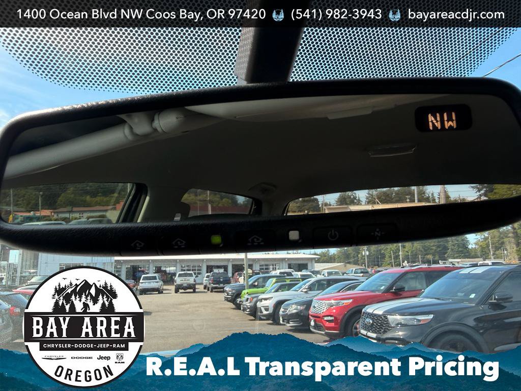 Used 2017 Toyota Tundra SR5 w/ TRD Off Road Package AWD/4WD image 19