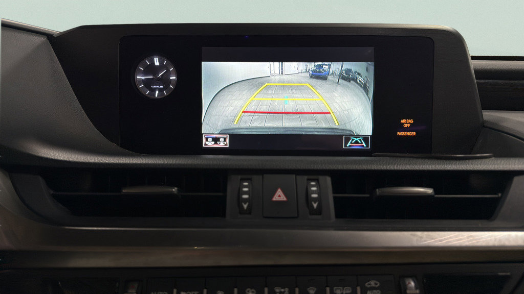 Used 2021 Lexus ES 250 w/ Premium Package image 26