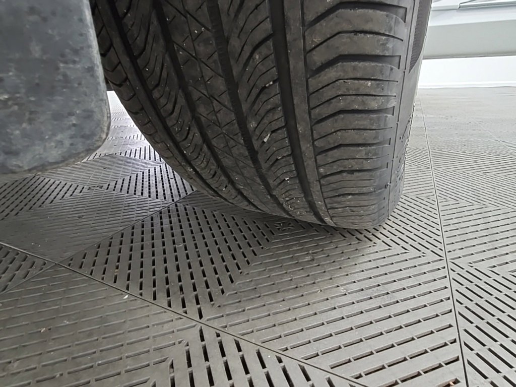 Used 2023 Buick Envision Avenir image 49