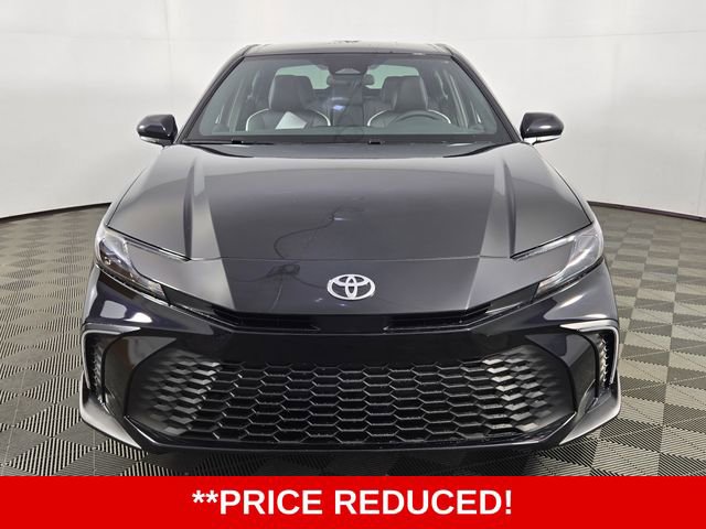 Used 2026 Toyota Camry SE image 2