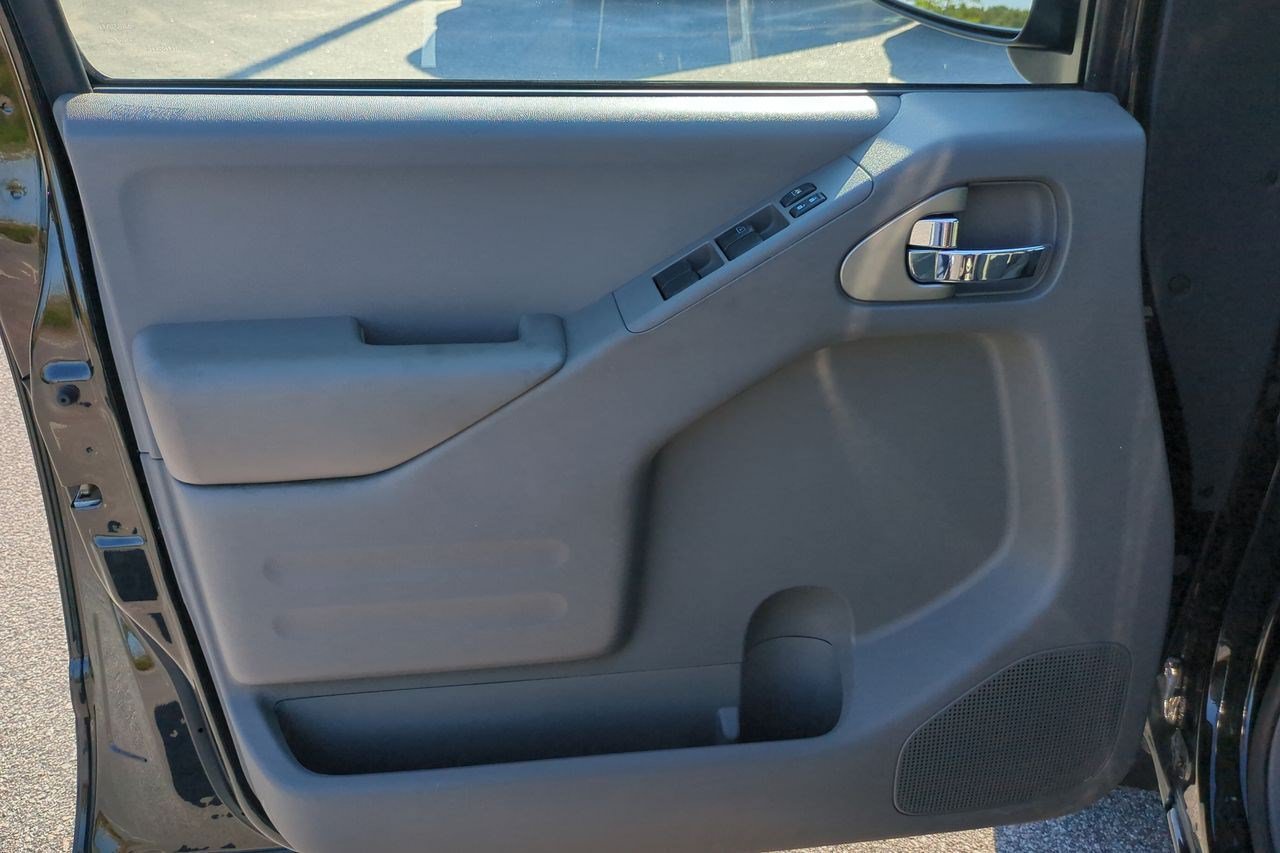 Used 2019 Nissan Frontier SV w/ Value Truck Package RWD image 13