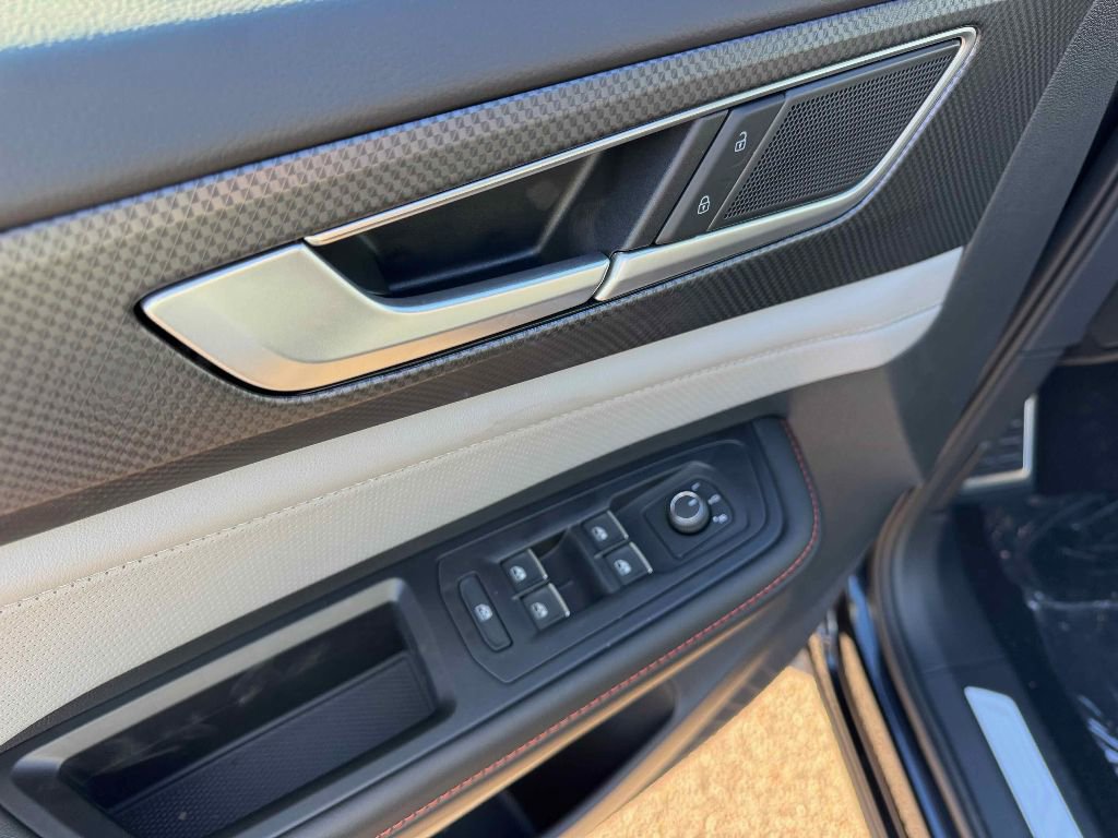 New 2026 Volkswagen Atlas Peak Edition image 14