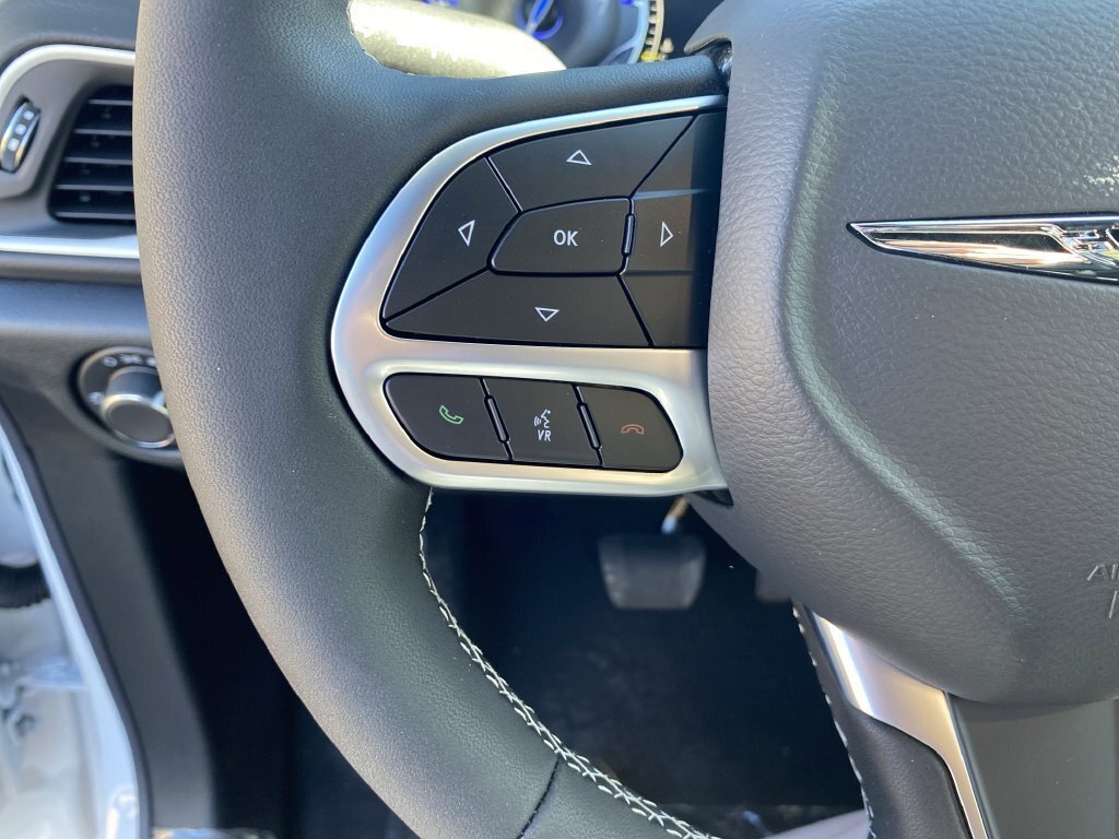 New 2026 Chrysler Voyager LX FWD image 9