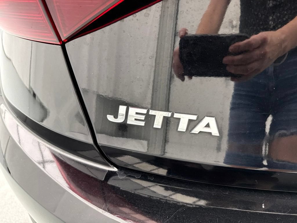 Used 2021 Volkswagen Jetta SE FWD image 8