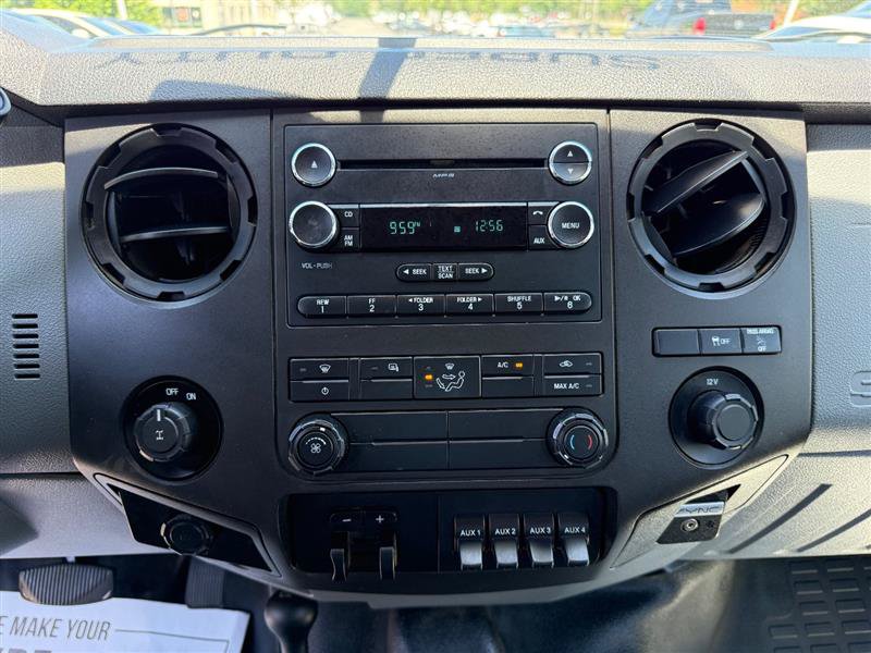 Used 2016 Ford F250 XL w/ XL Appearance Package AWD/4WD image 34