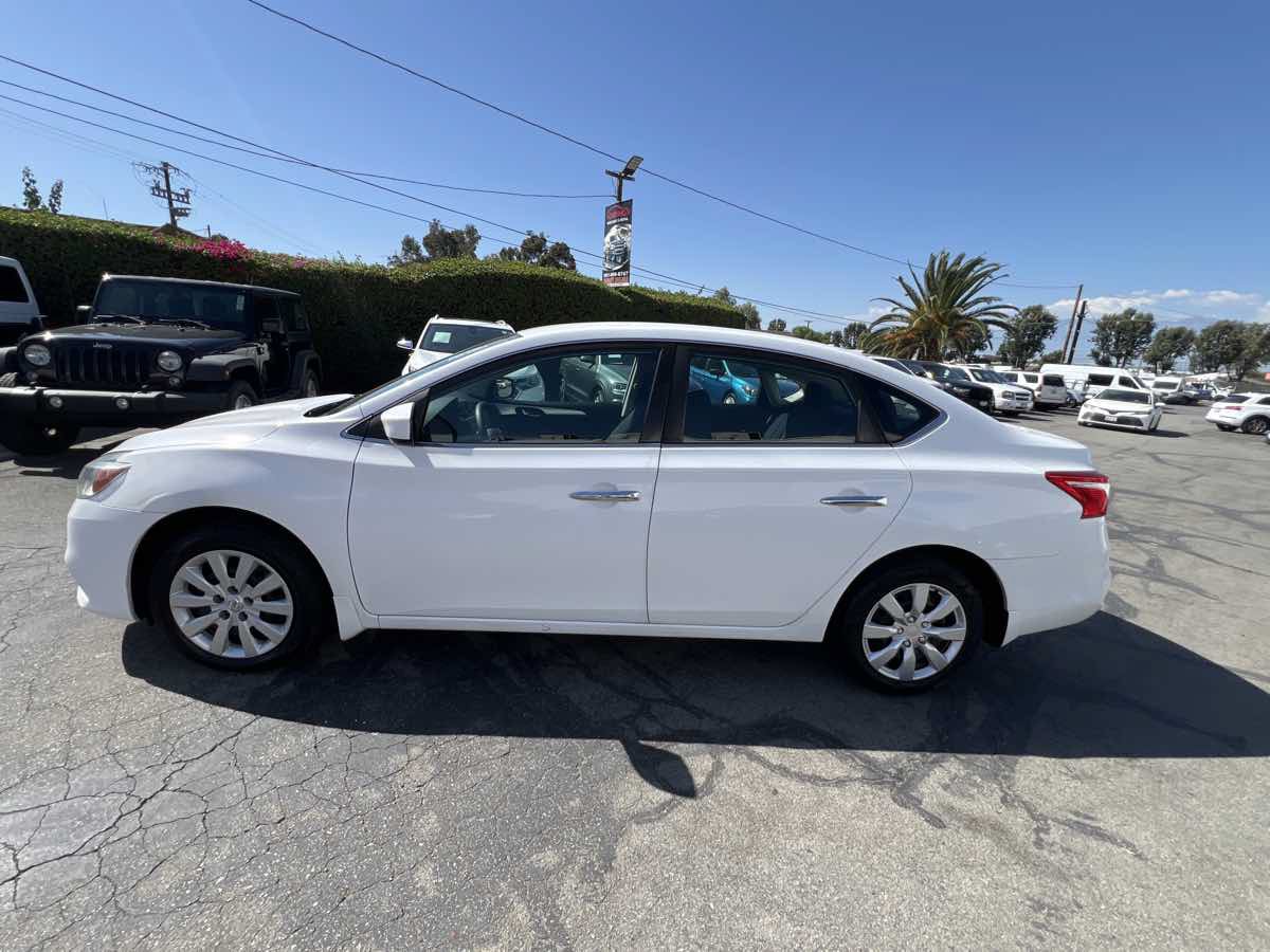 Used 2017 Nissan Sentra S FWD image 3