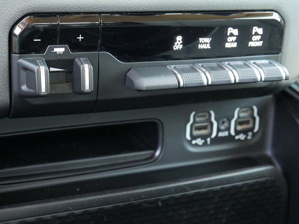 Used 2020 RAM 1500 Big Horn AWD/4WD image 44