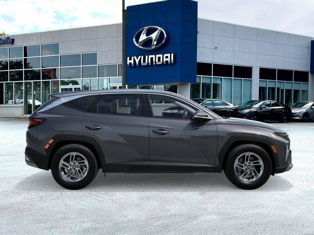 New 2026 Hyundai Tucson SE FWD image 9