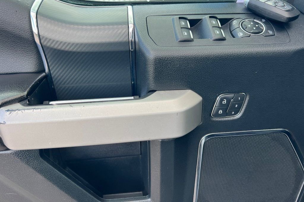 Used 2019 Ford F150 Lariat AWD/4WD image 8