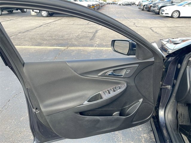 Used 2022 Chevrolet Malibu LT image 21