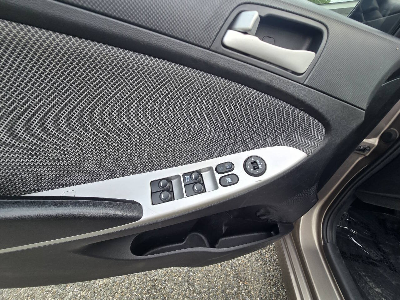 Used 2013 Hyundai Accent GS FWD image 21