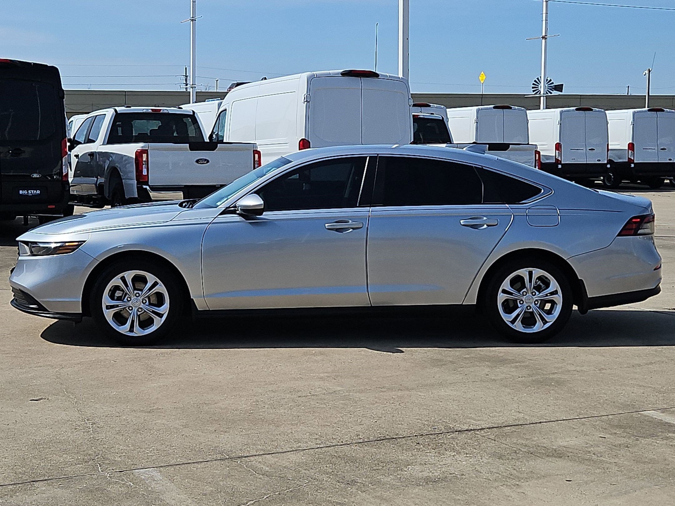 Used 2025 Honda Accord LX image 7