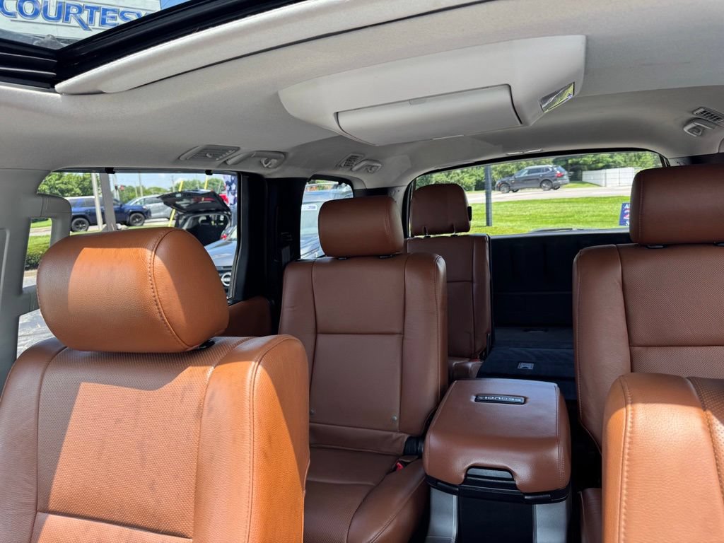 Used 2016 Toyota Sequoia Platinum AWD/4WD image 26