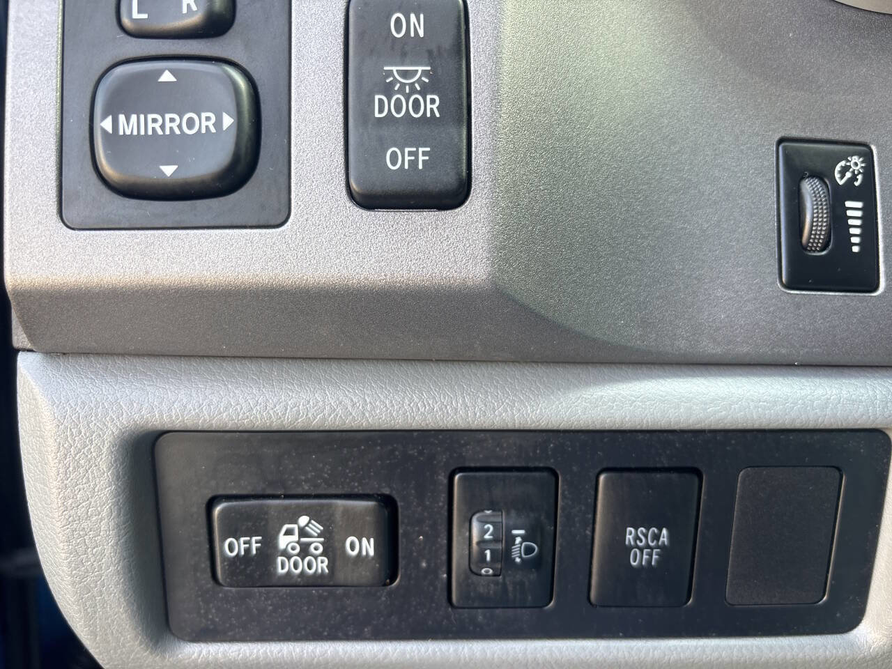Used 2010 Toyota Tundra 4x4 Double Cab image 38