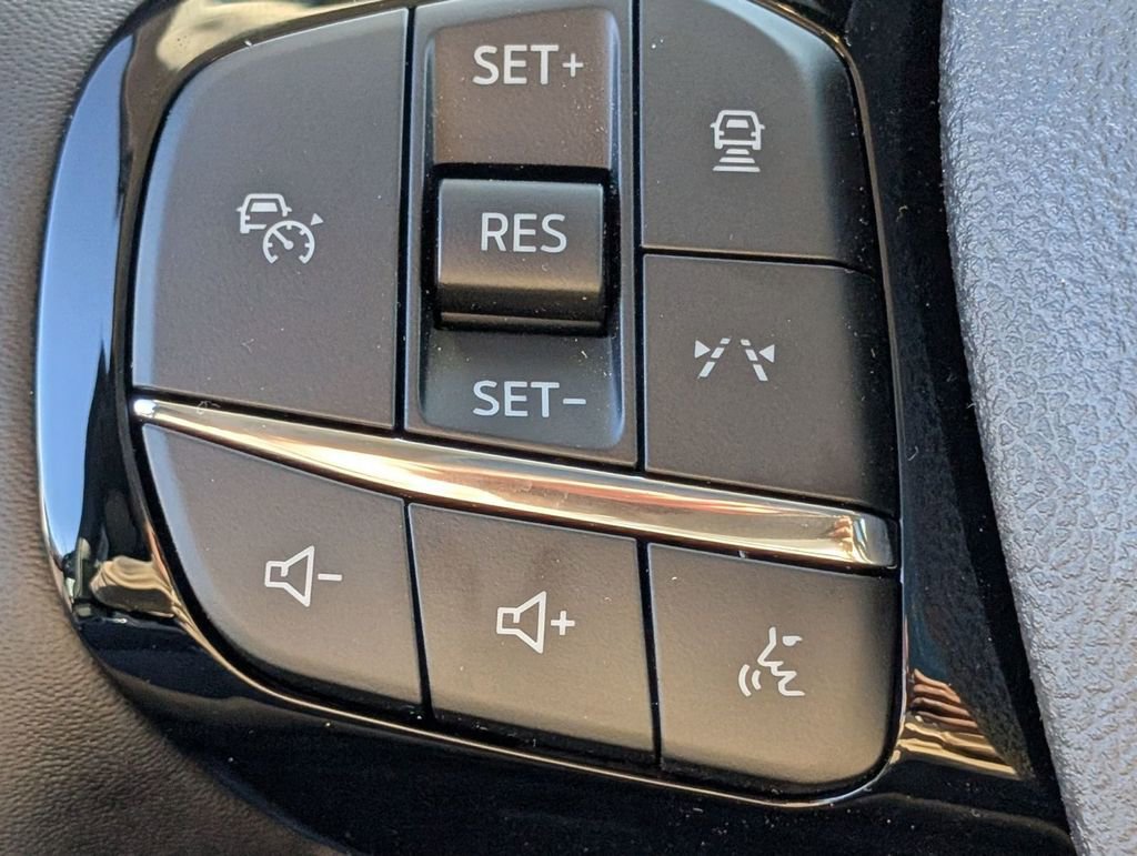 New 2026 Ford Escape Platinum w/ Premium Technology Package AWD/4WD image 32
