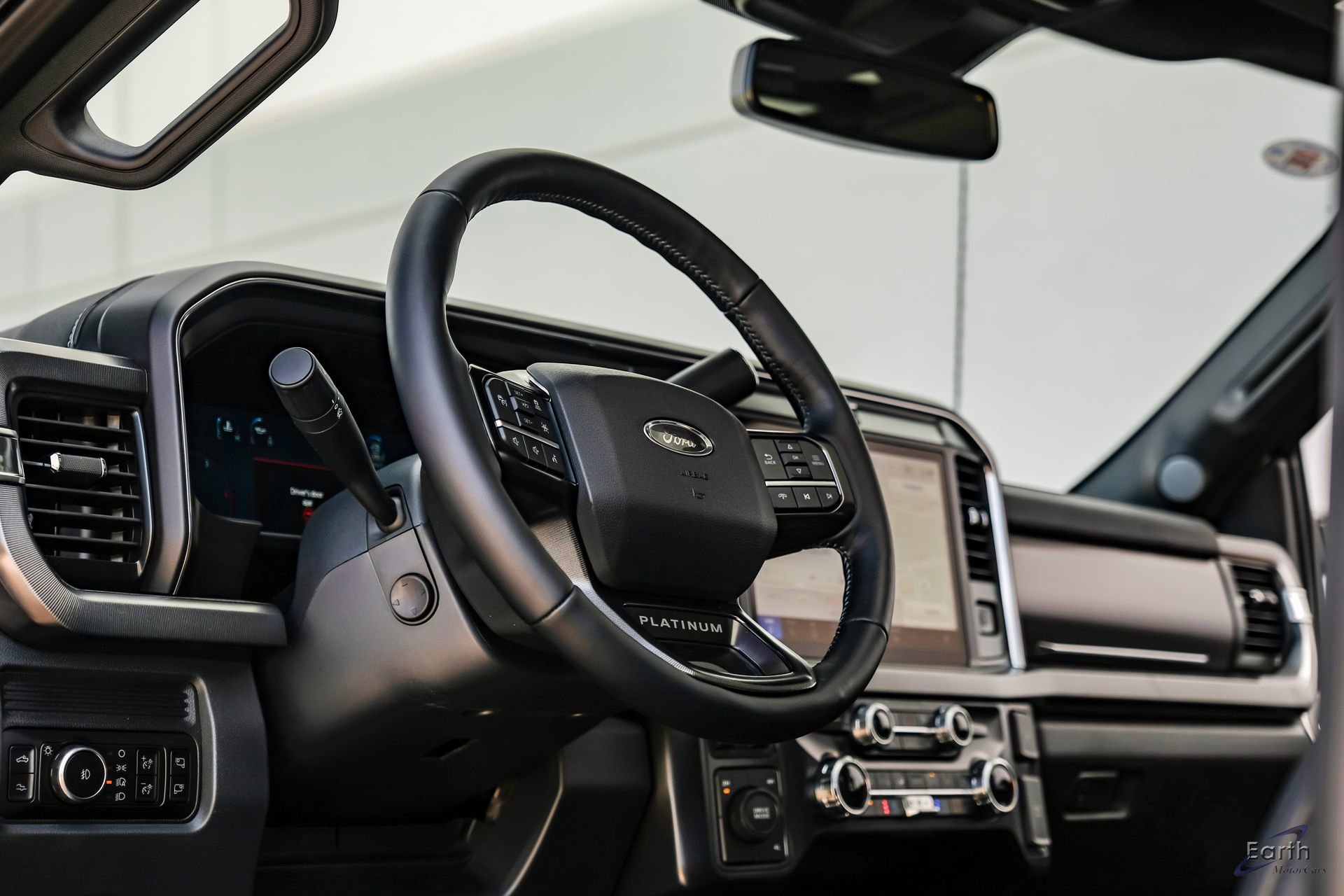 Used 2026 Ford F450 Platinum w/ FX4 Off-Road Package image 47