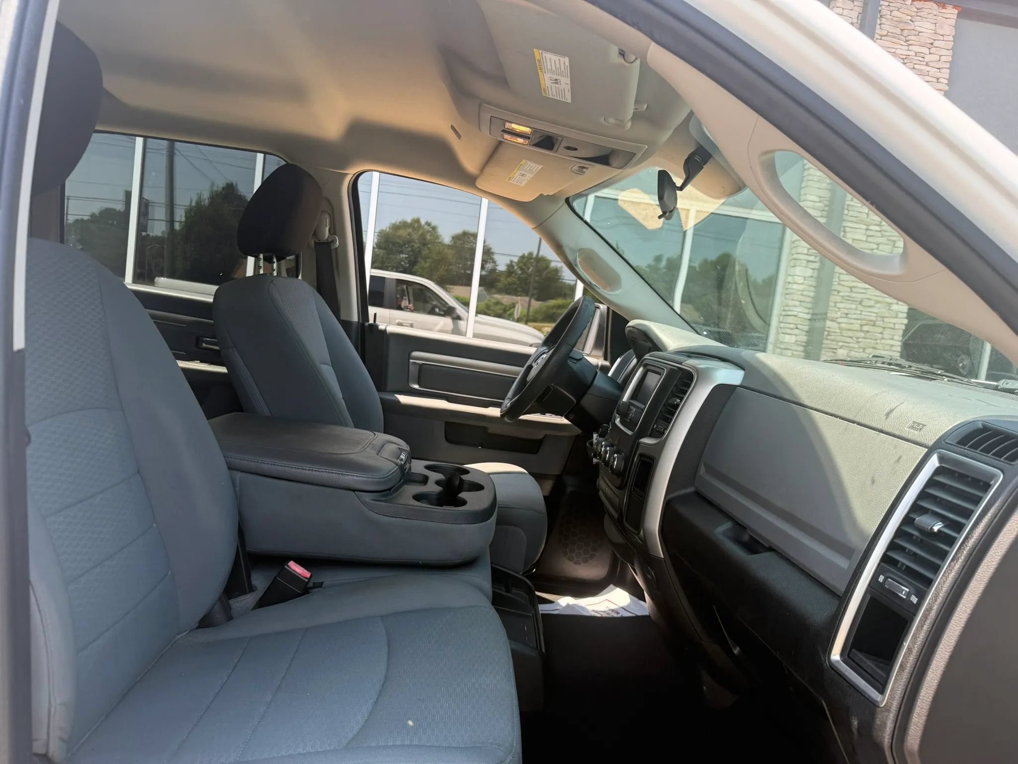 Used 2019 RAM 1500 Classic SLT RWD image 13