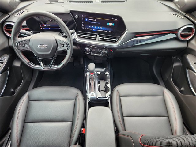 Used 2025 Chevrolet Trax RS w/ Driver Confidence Package image 26