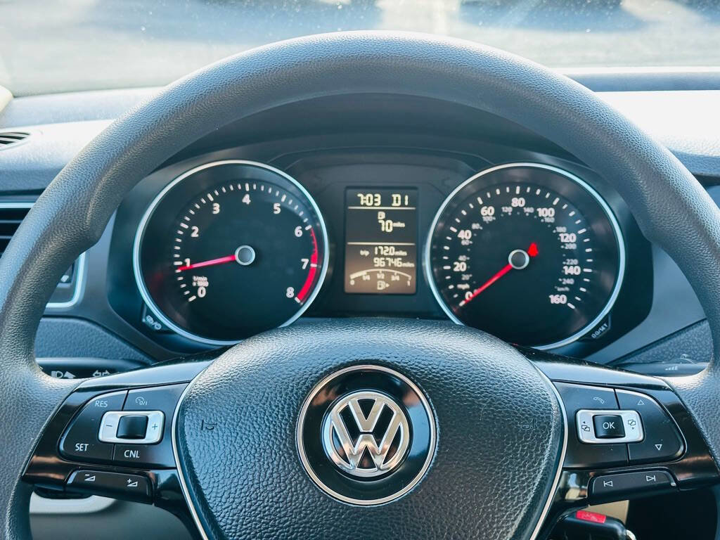 Used 2018 Volkswagen Jetta Wolfsburg Edition FWD image 15