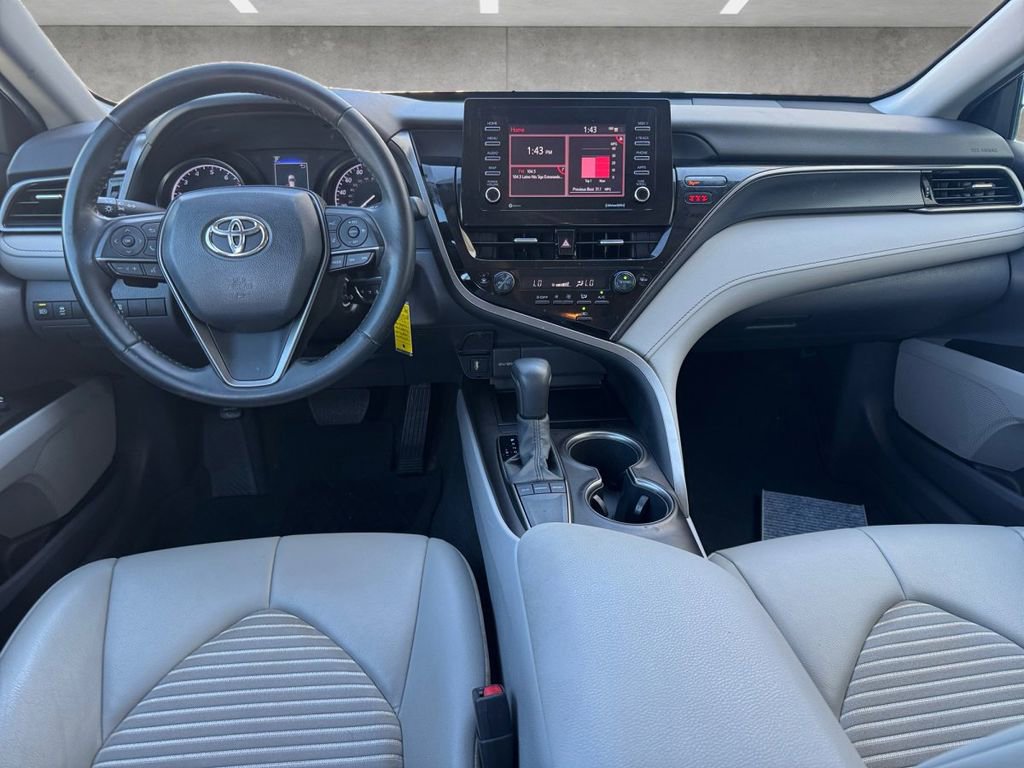 Used 2022 Toyota Camry SE image 20