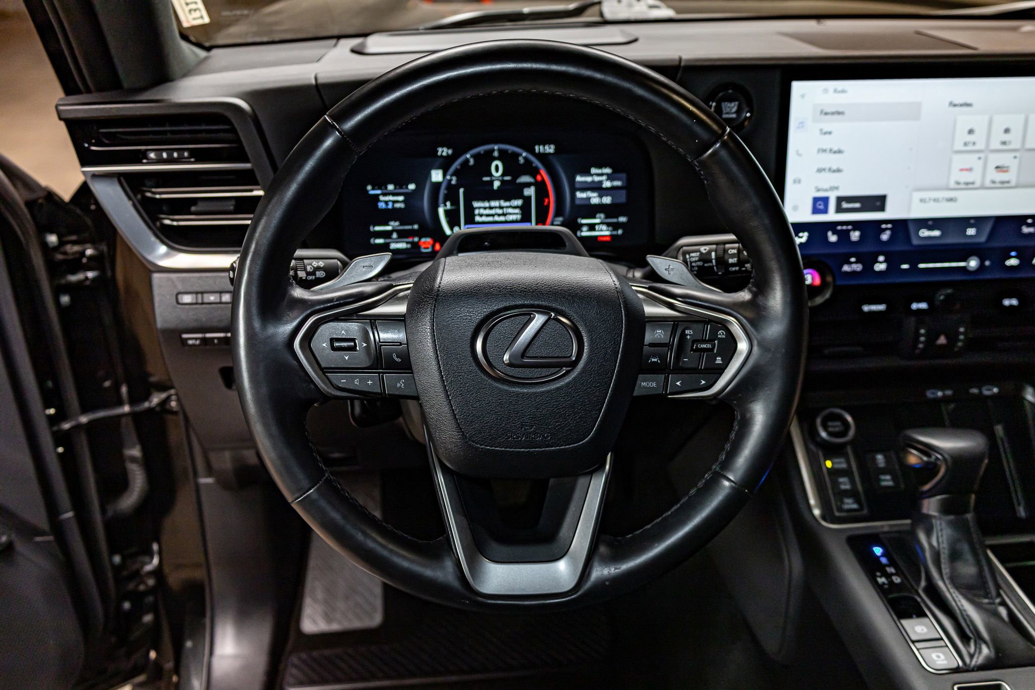 Used 2024 Lexus GX 550 image 13