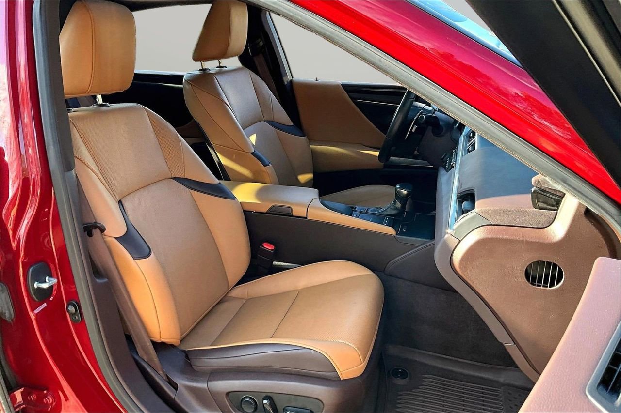 Used 2020 Lexus ES 350 w/ Premium Package image 23