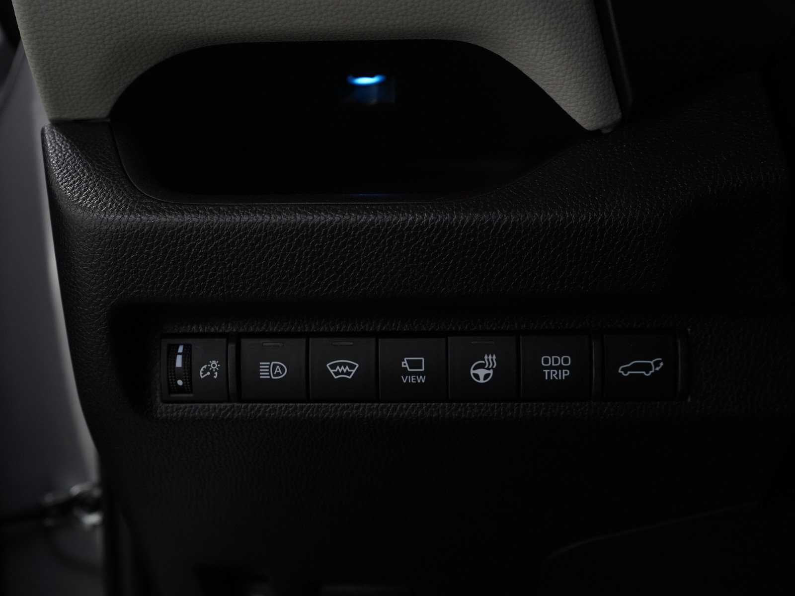 Used 2023 Toyota RAV4 Limited AWD/4WD image 25