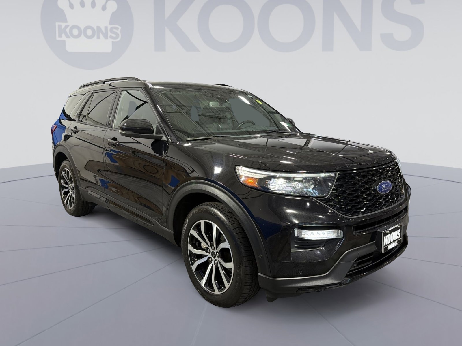 Used 2020 Ford Explorer ST w/ Premium Technology Package image 18