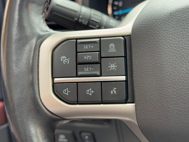 Used 2023 Ford Expedition Limited AWD/4WD image 18