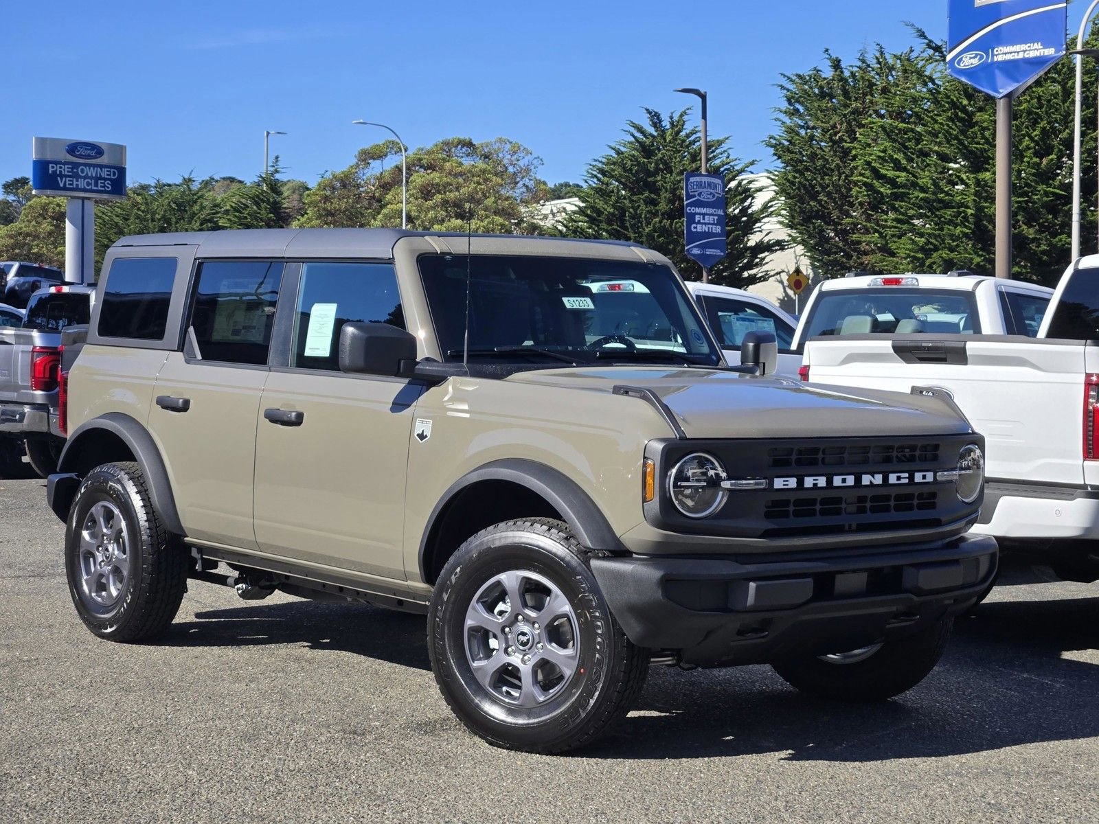 New 2025 Ford Bronco Big Bend image 2