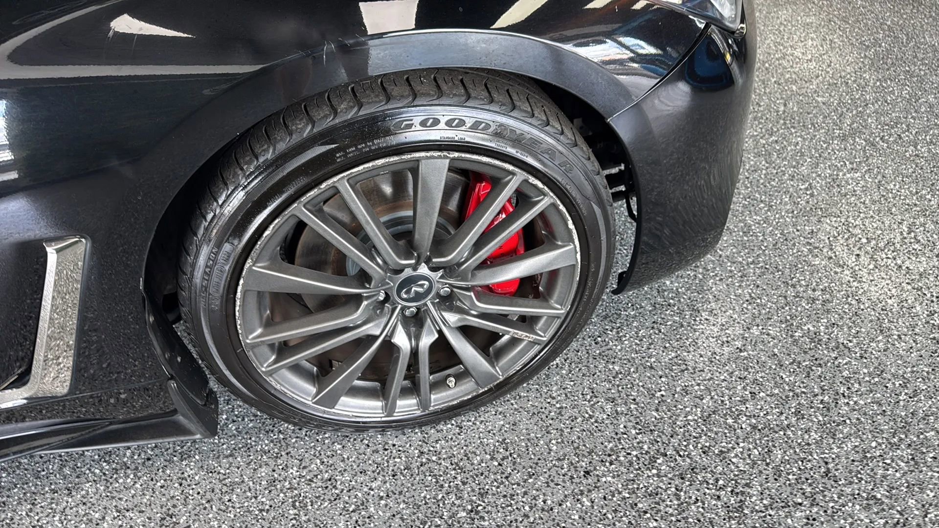 Used 2017 INFINITI Q60 Red Sport 400 AWD/4WD image 25