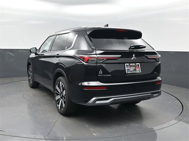 New 2025 Mitsubishi Outlander SEL image 3