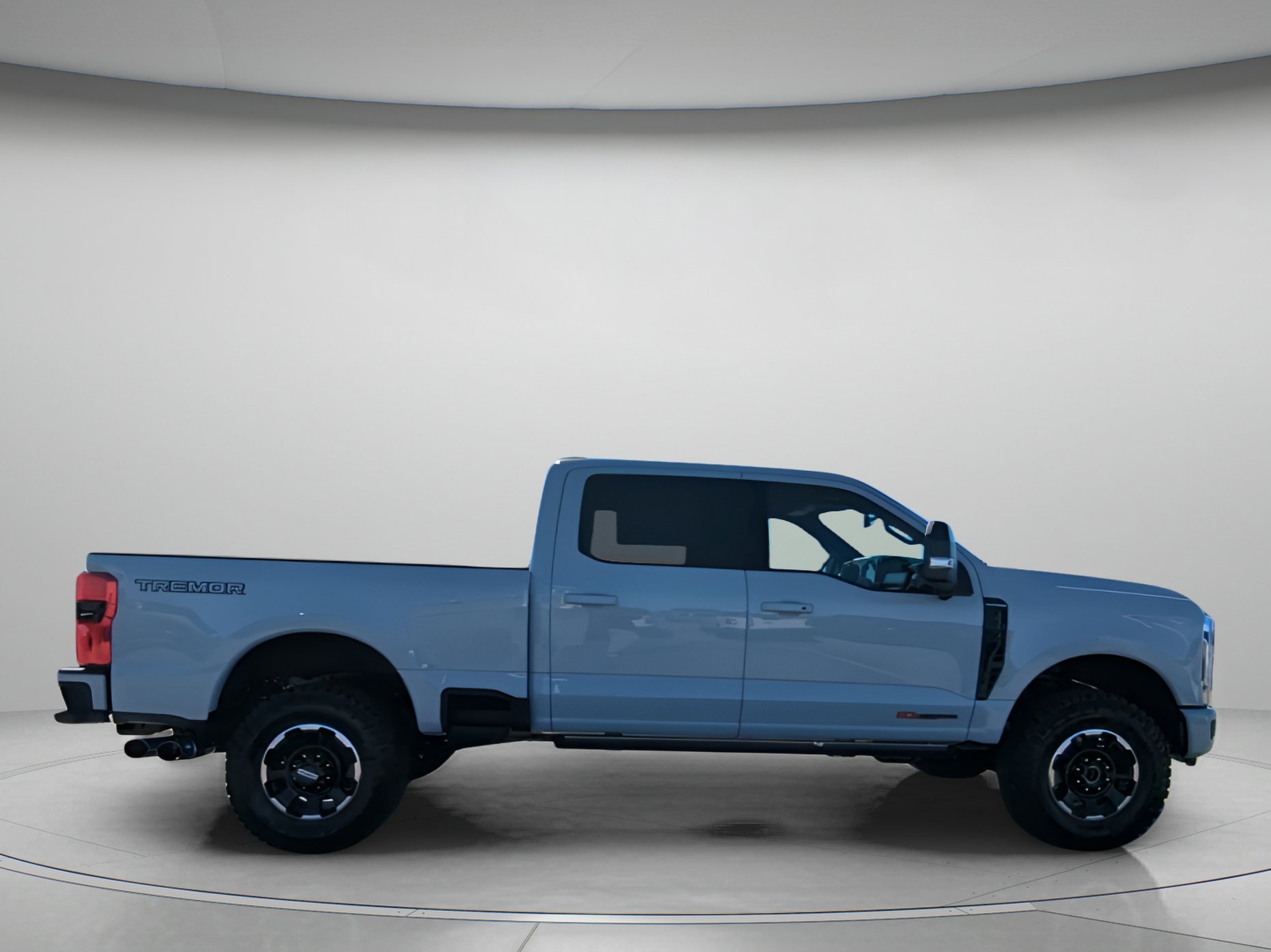 New 2026 Ford F250 Platinum w/ Tremor Off-Road Package image 34