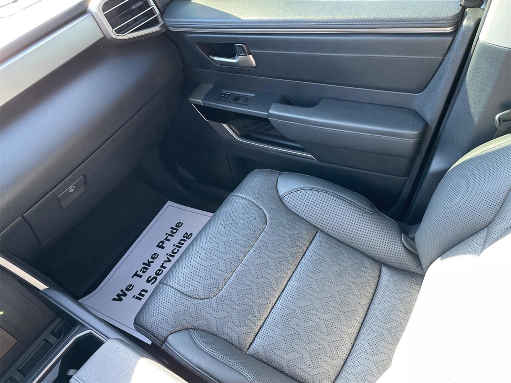 Used 2022 Toyota Tundra Limited image 13