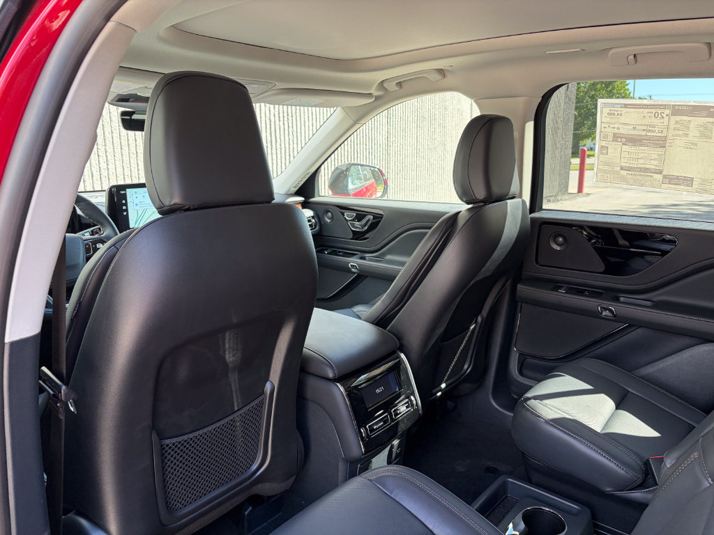 New 2026 Lincoln Aviator Reserve w/ Jet Appearance Package AWD/4WD image 20
