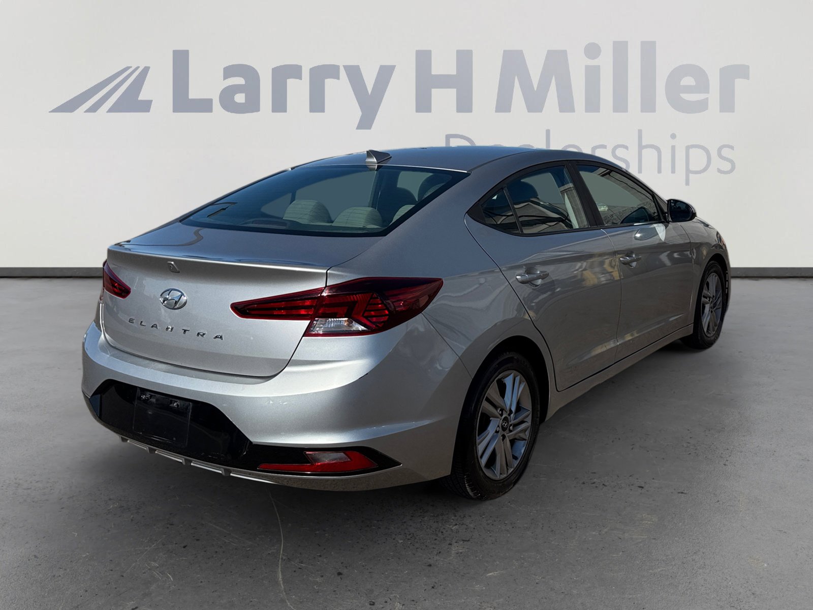 Used 2020 Hyundai Elantra SEL image 5