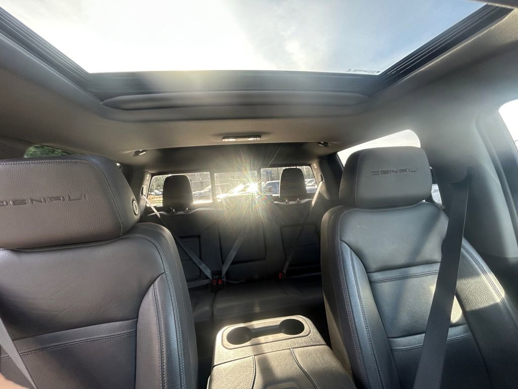 Used 2022 GMC Sierra 3500 Denali image 27