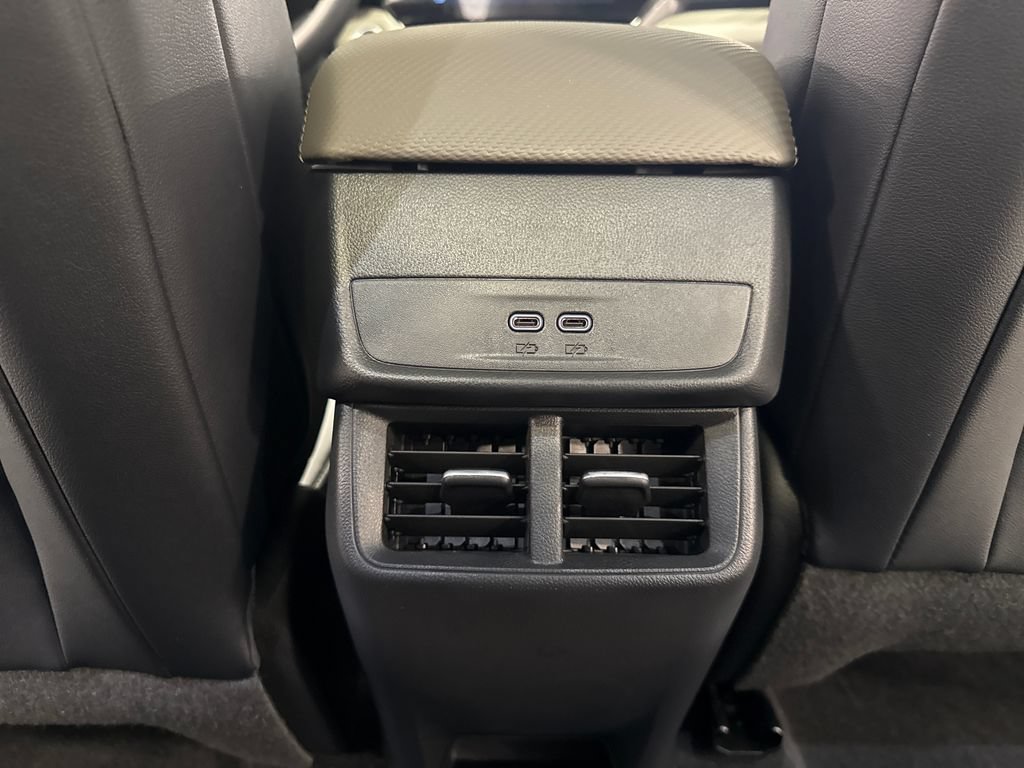 New 2027 Chevrolet Equinox LT w/ Convenience Package II AWD/4WD image 43