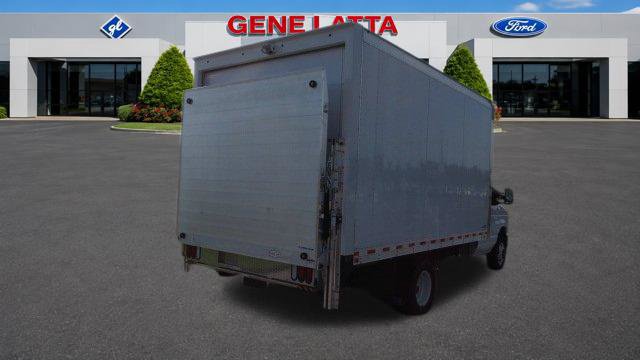New 2025 Ford E-350 and Econoline 350 Super Duty w/ Driver's Safety Package RWD image 4